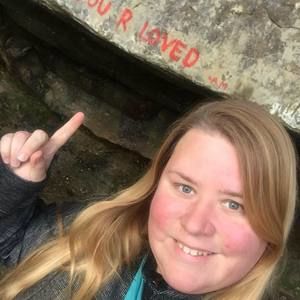 Meet your Posher, Crystal